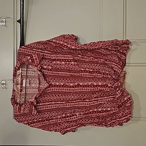 No boundaries, extra large, red and white, T-shirt.